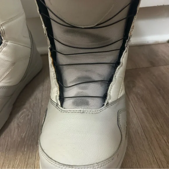 ThirtyTwo Women's Snowboard Boots Double Boa Size 10 - Picture 7 of 7